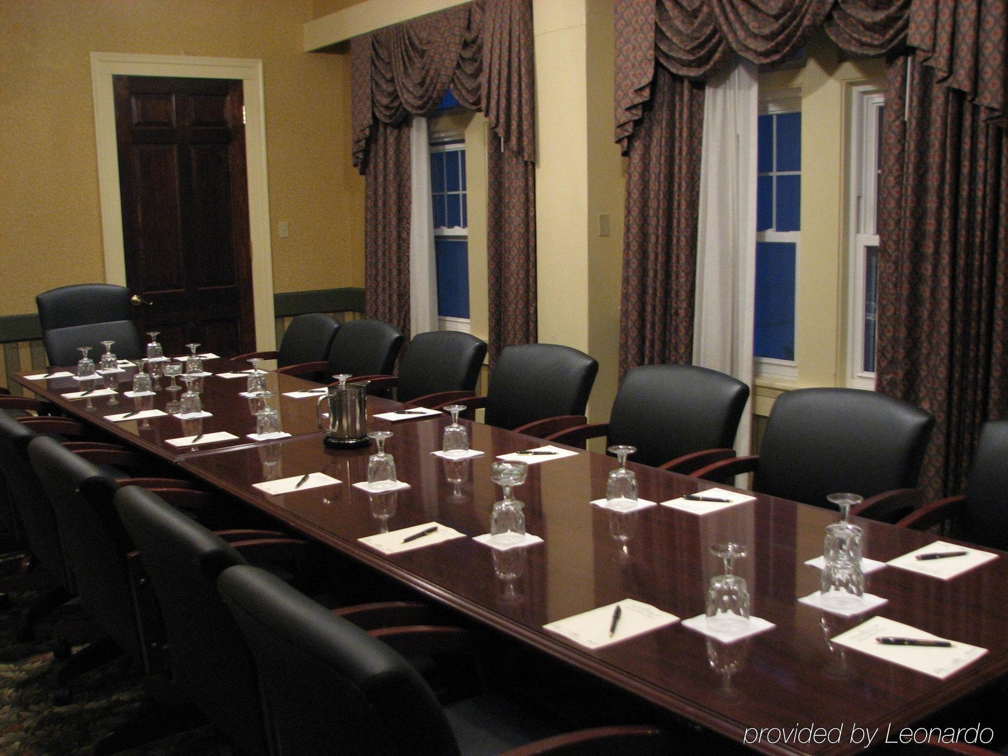 Shawnee Inn And Golf Resort Shawnee on Delaware Зручності фото